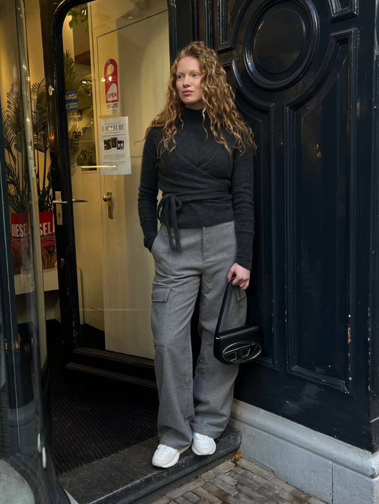 Second Female Knit