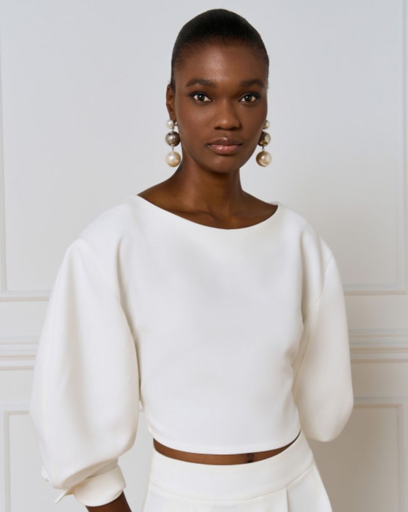 Access Blouse Off White met Open Rug