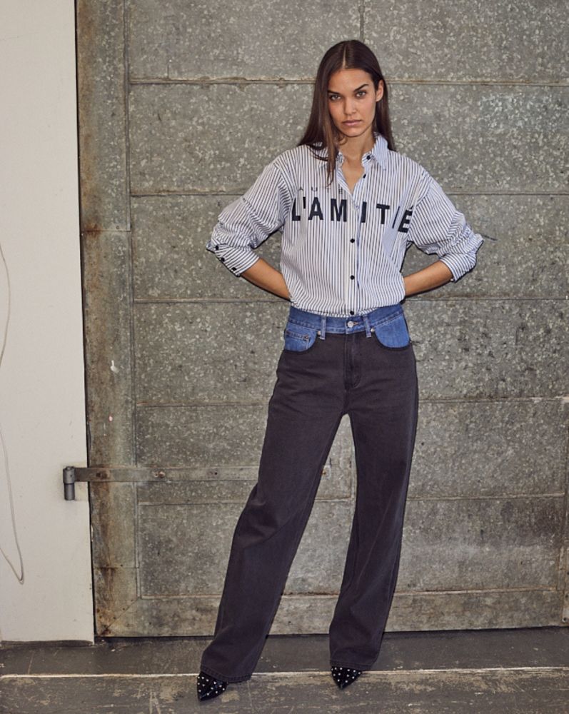 Haute L’Amitié Stripe Chest Logo Shirt Blauw
