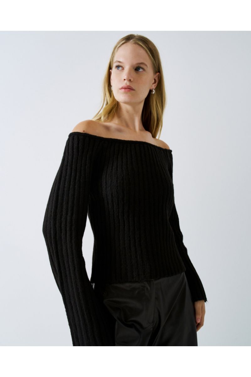 Access Cropped knitted blouse Black 