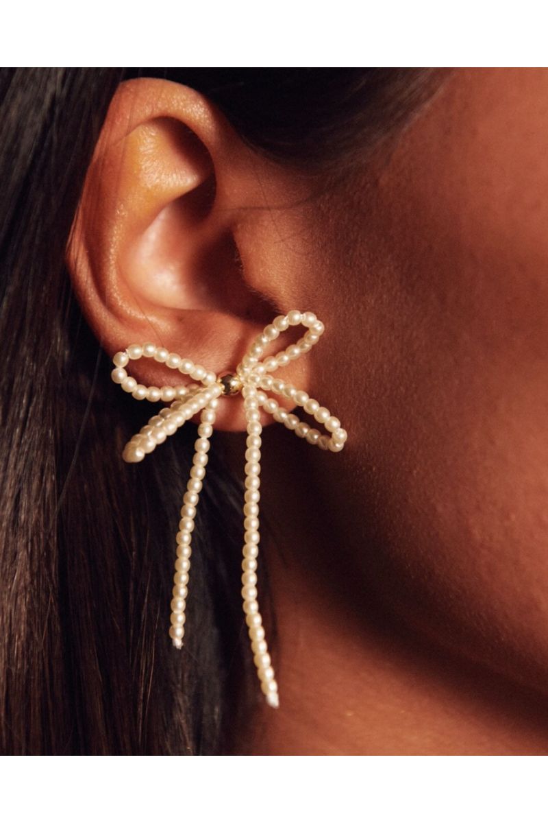 BOW19DETAILS Pearl Bow Earrings Pearl-O.S