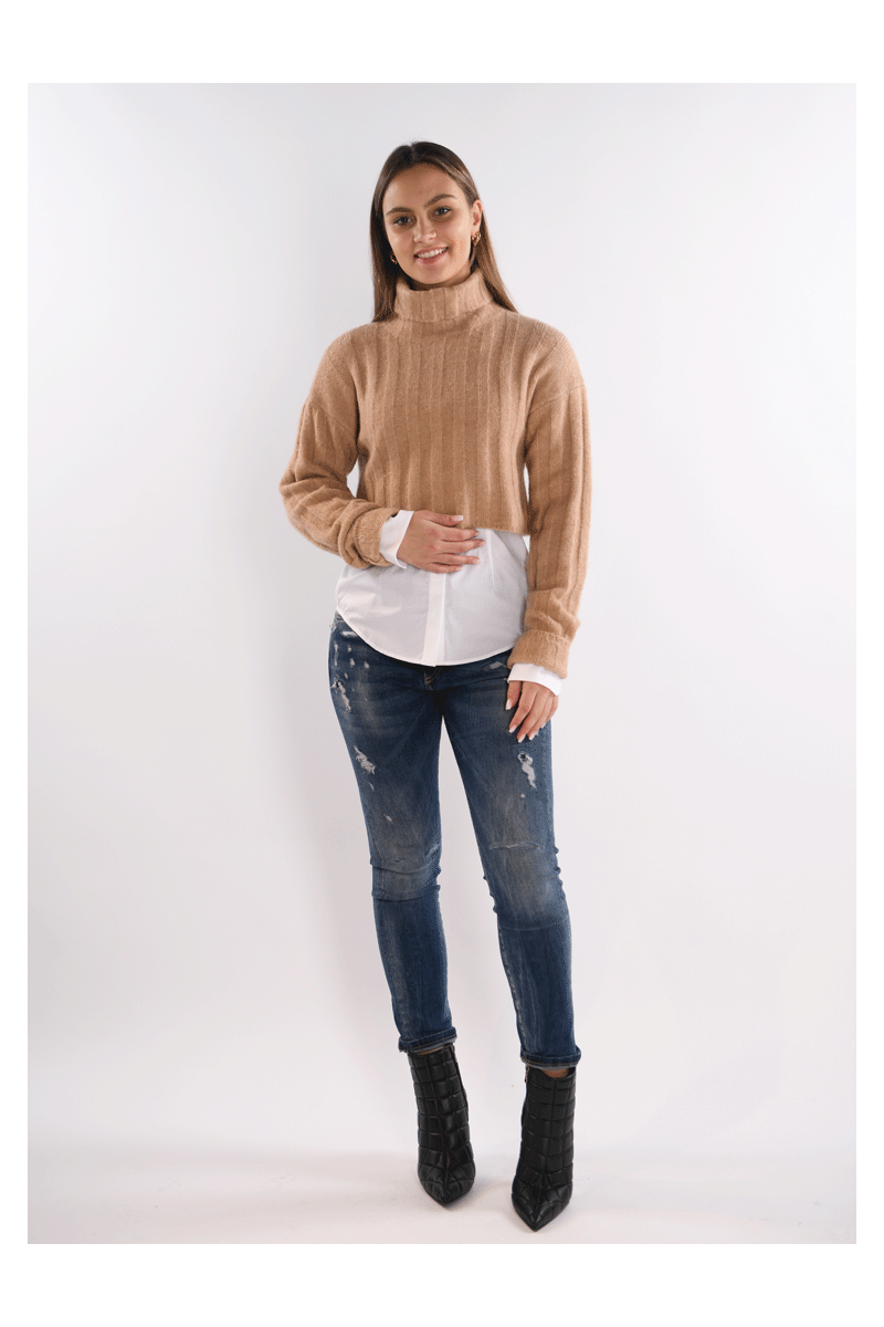 Sexy Woman Col Trui Camel