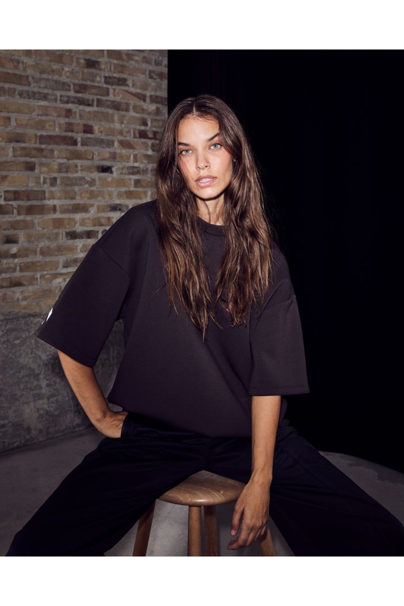 Haute L'Amitié Maxi Split SS Logo Sweat Antraciet