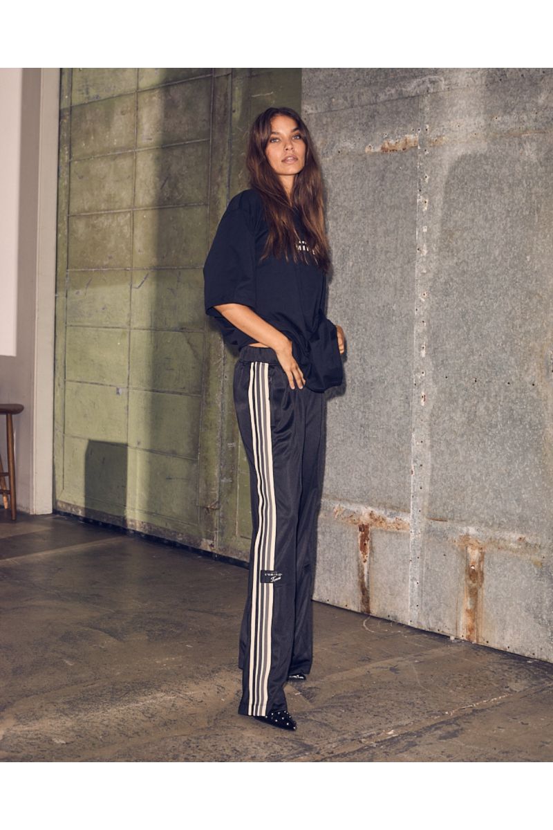 Haute L’amitié Baggy Track Pants Dark Grey