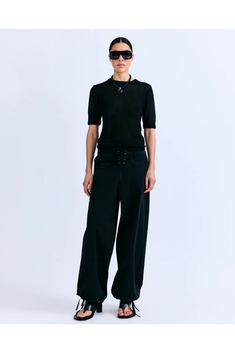 Love Stories Lenny Transparent Knit Tee Zwart