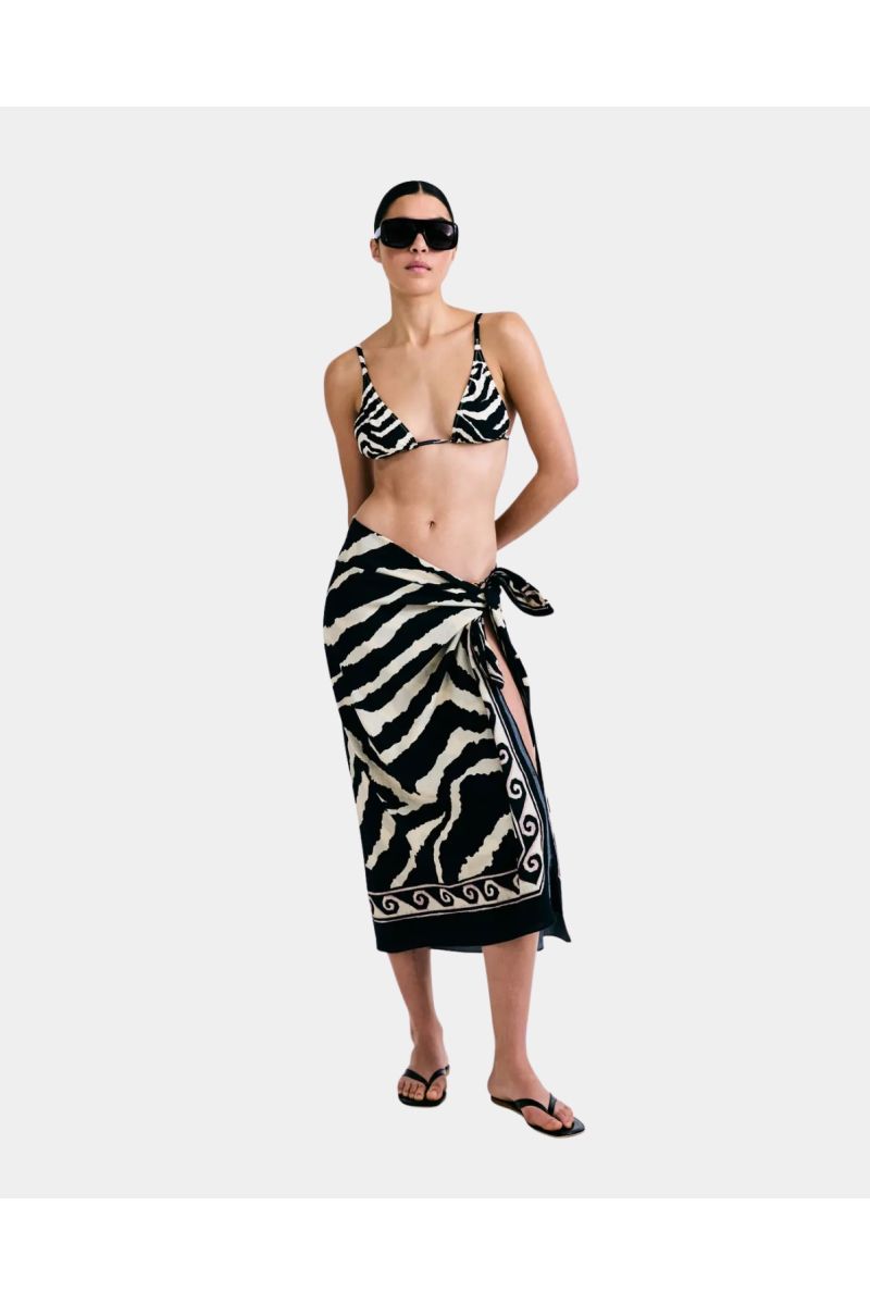 Love Stories Towel Lightweight Sarong
-O.S