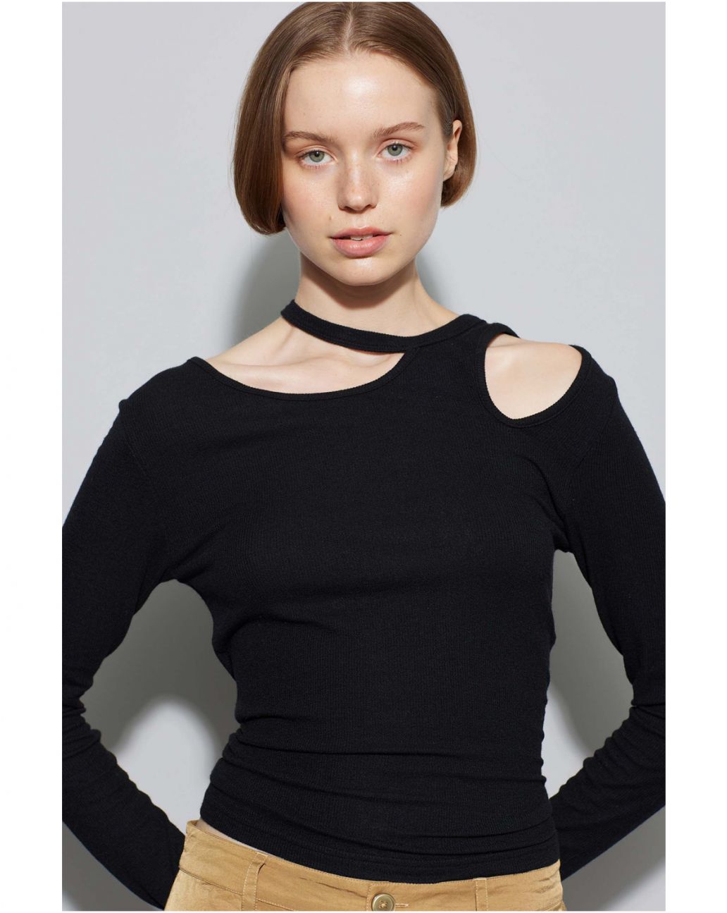 Oval Square Cut Out top