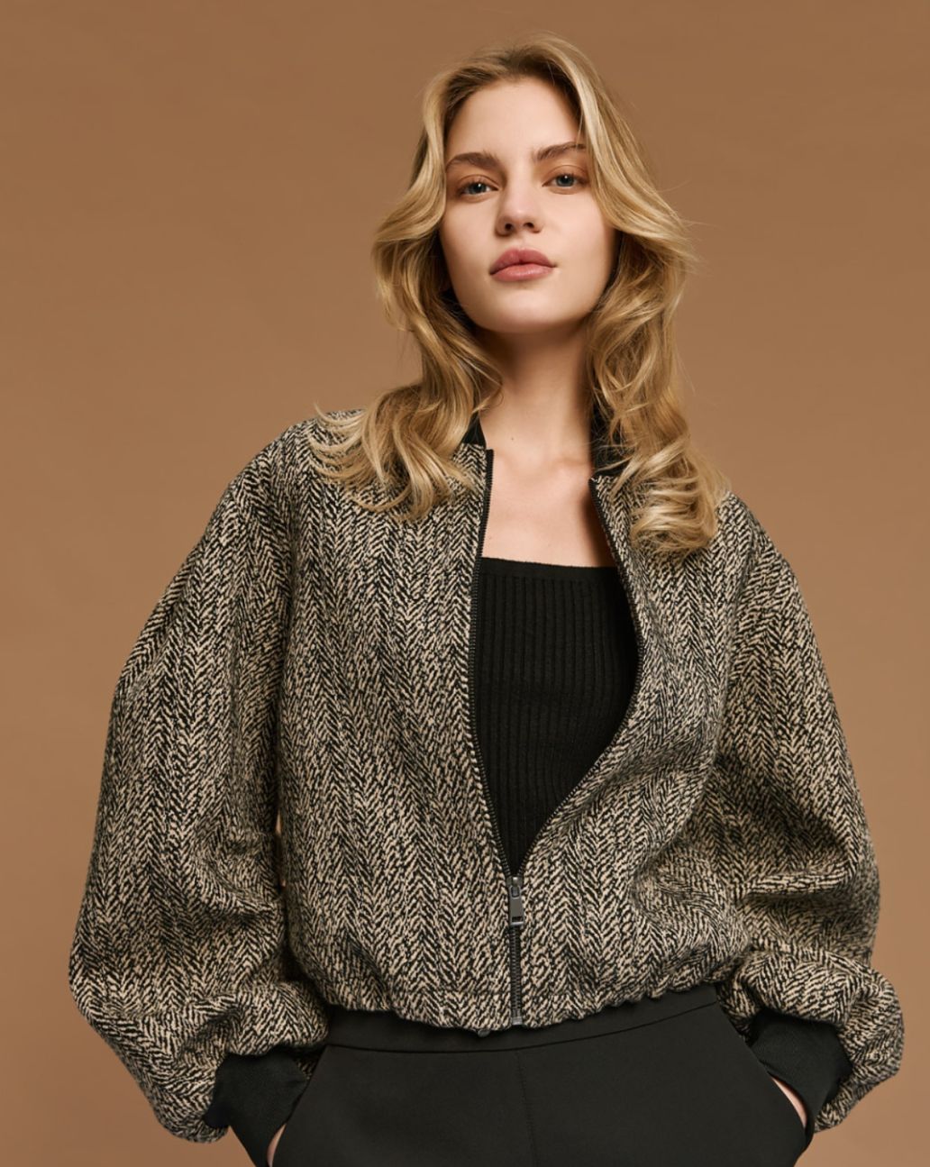 Access Cropped Bomber Jacket Beige 
