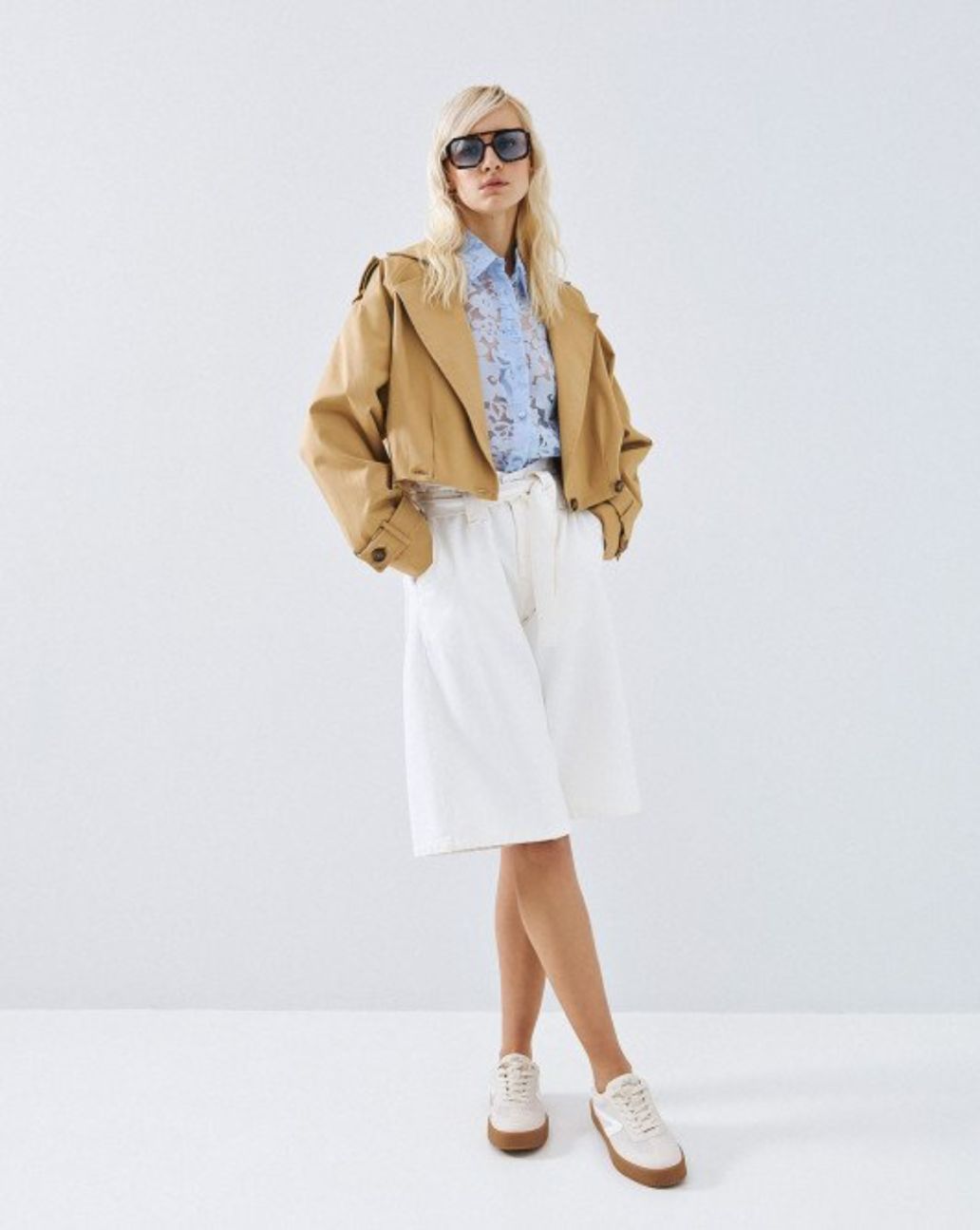 Access Cropped Trench Coat Pleats Beige