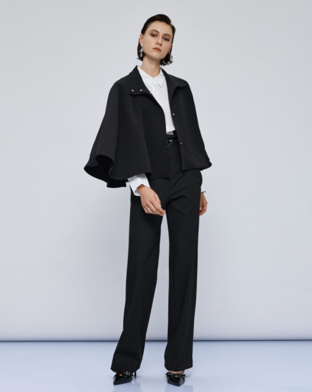 Access High Neck Cape Black