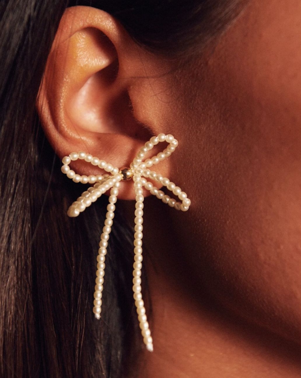BOW19DETAILS Pearl Bow Earrings Pearl-O.S