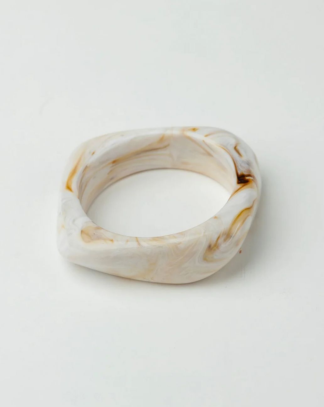 Bow19 Big Square Bracelet Offwhite-O.S