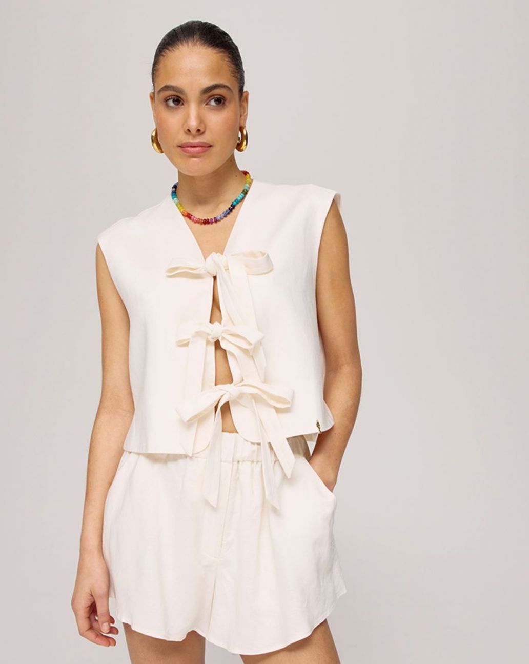 Harper & Yve Lacy Short Ecru HS25P109