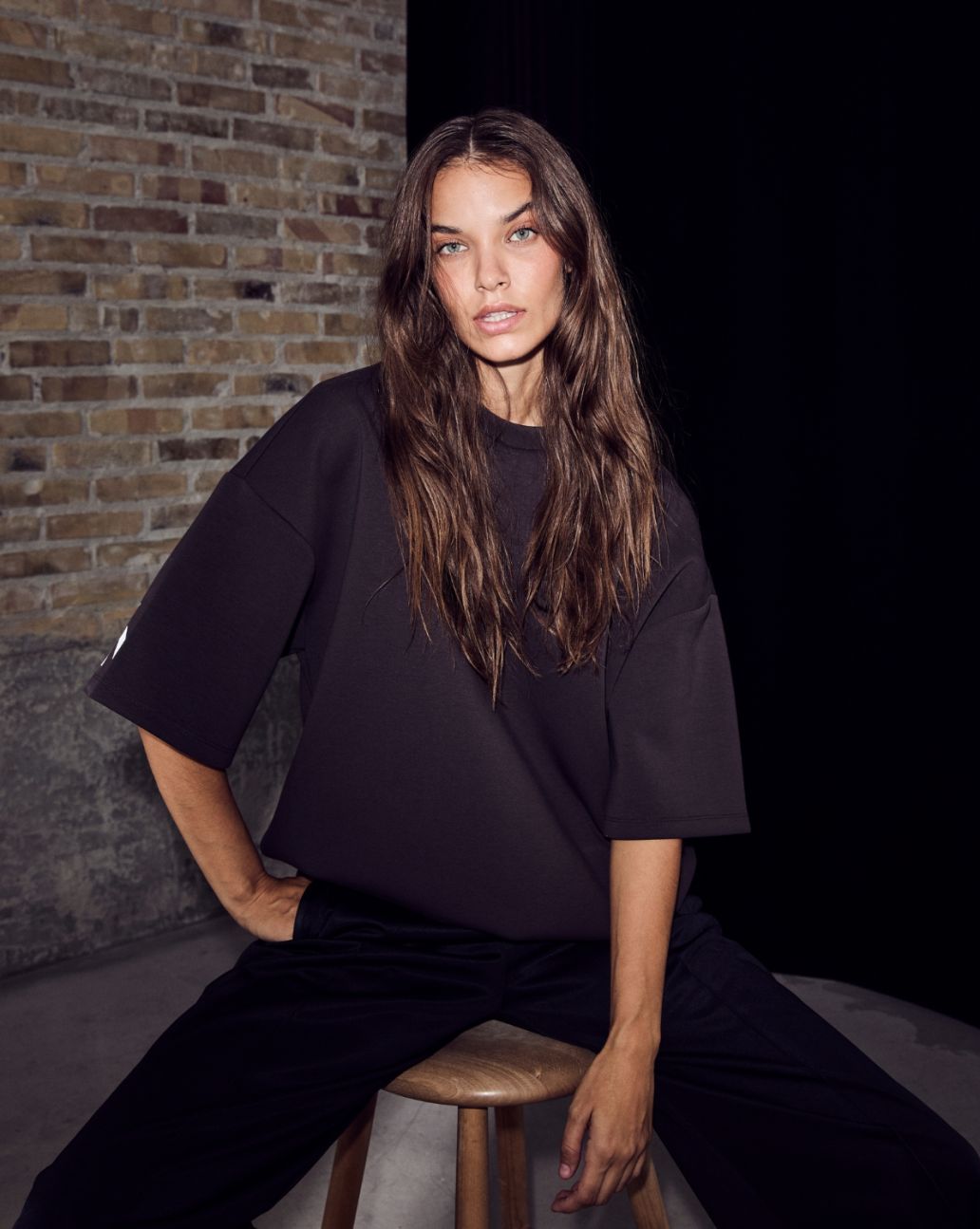 Haute L'Amitié Maxi Split SS Logo Sweat Antraciet