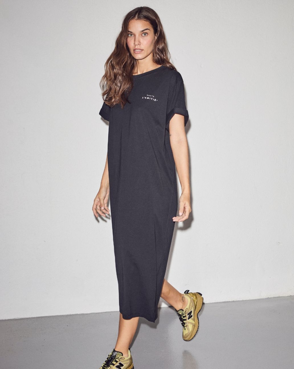 Haute L’amitié HL Crew Neck Tee Dress  Zwart