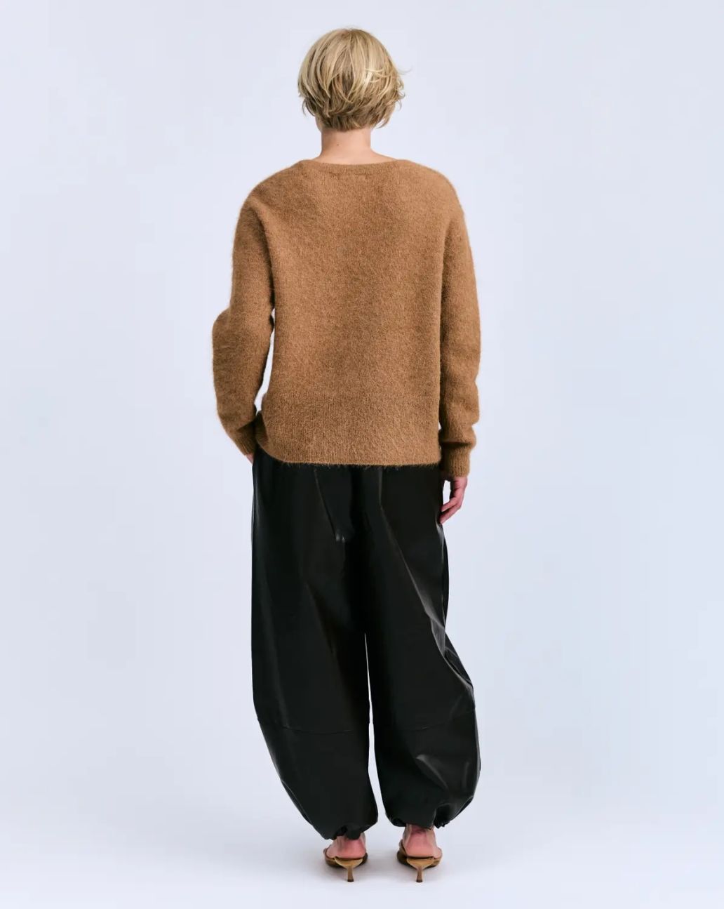Love Stories Iris Comfy Buttoned Cardigan Brown