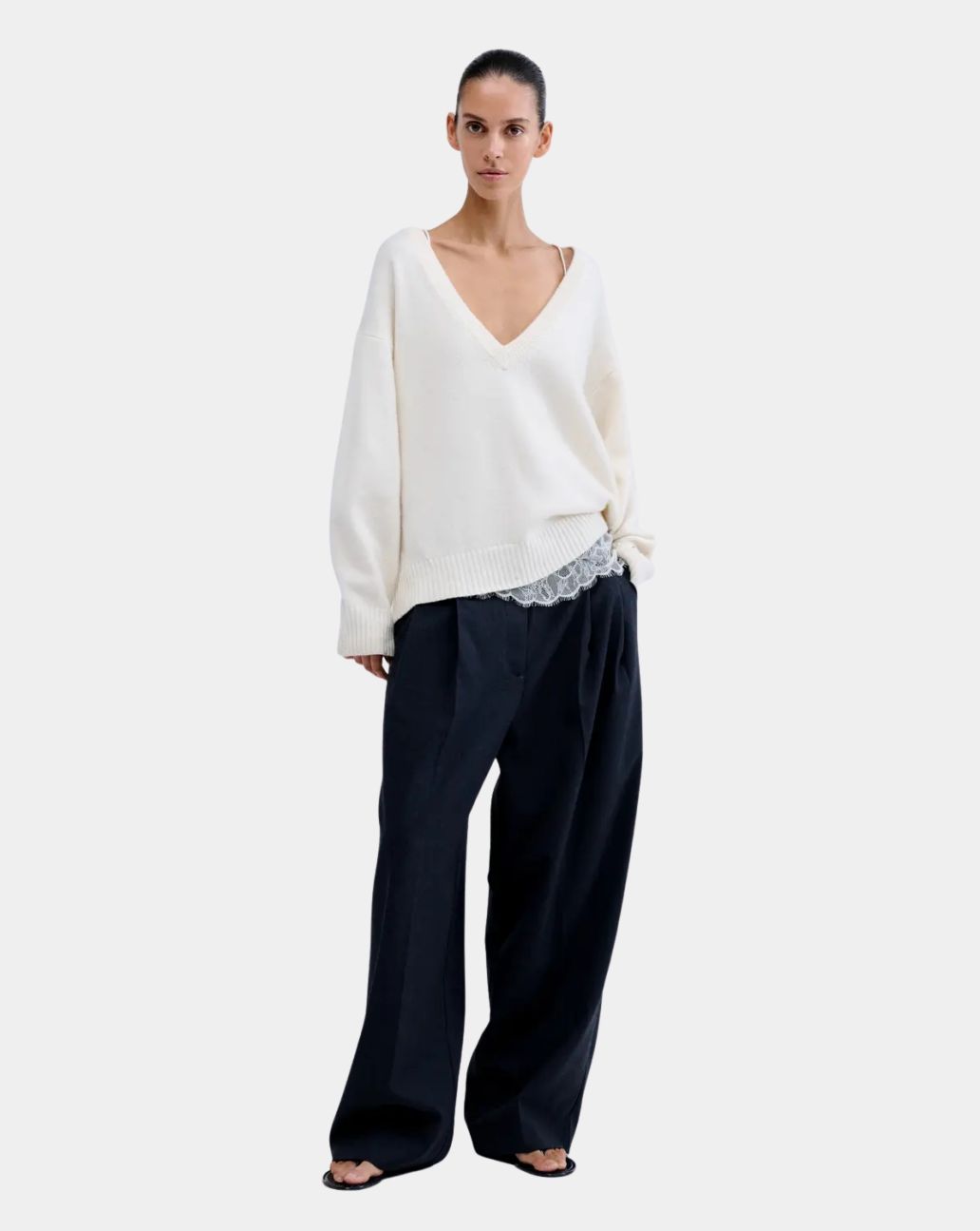 Love Stories Rachel White V-neck jumper