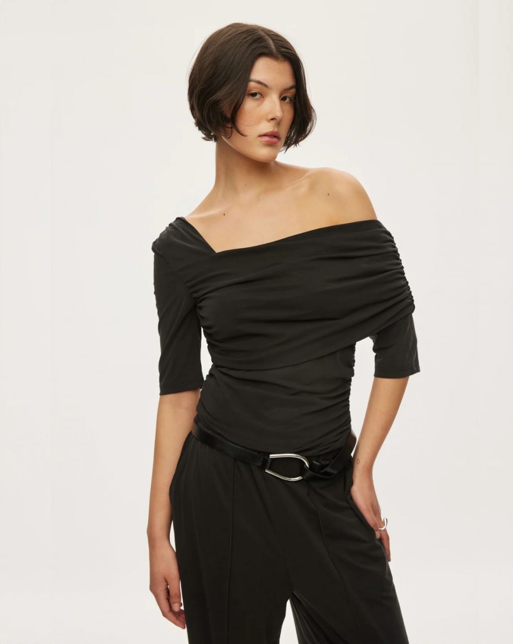 Oval Square Hope Blouse Black Stone