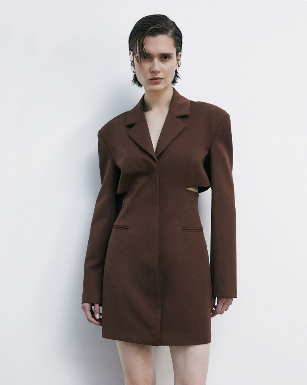 Patrizia Pepe blazerjurk met cut-out Bruin