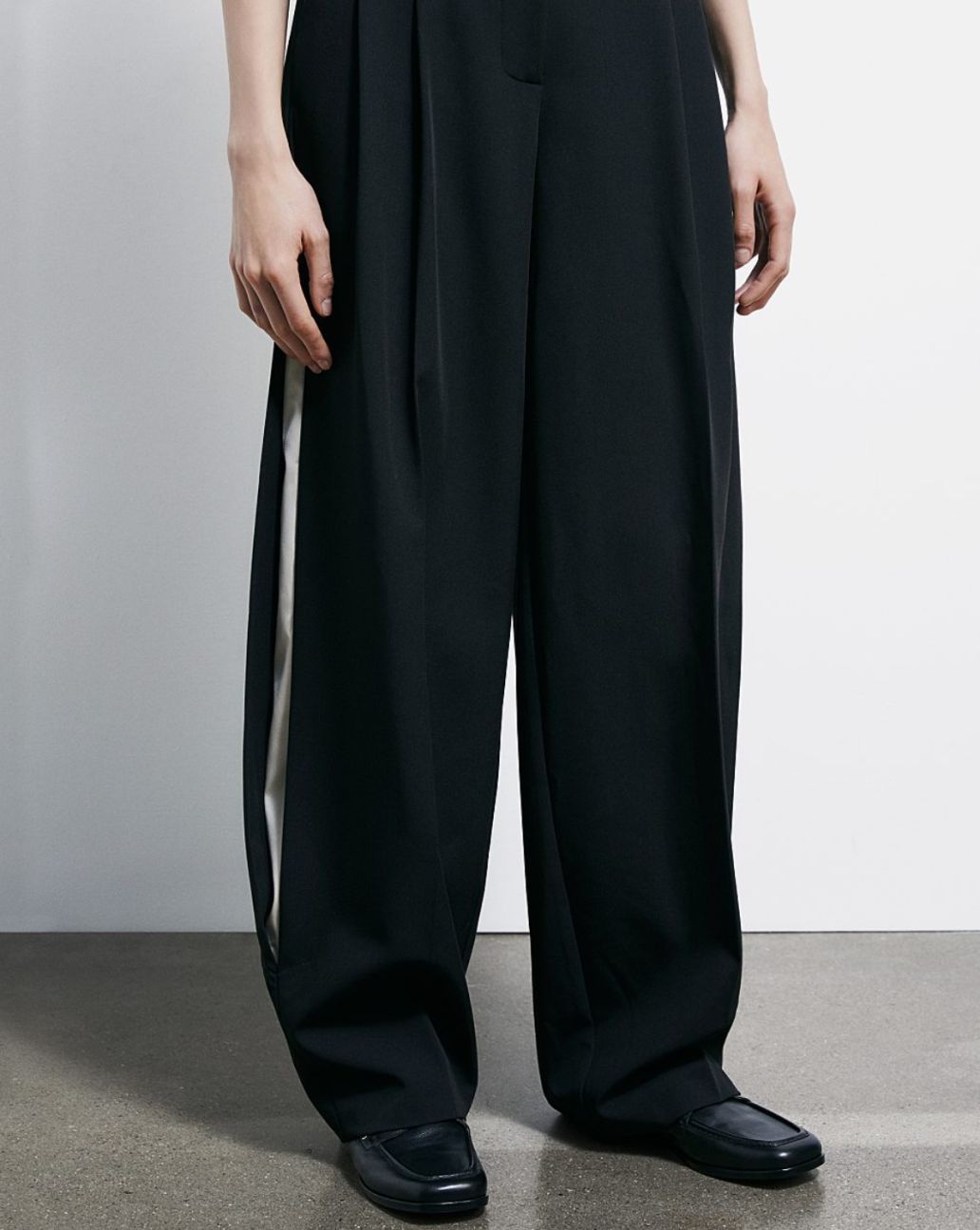 Patrizia Pepe Pantalon zwart 8P0793 A498