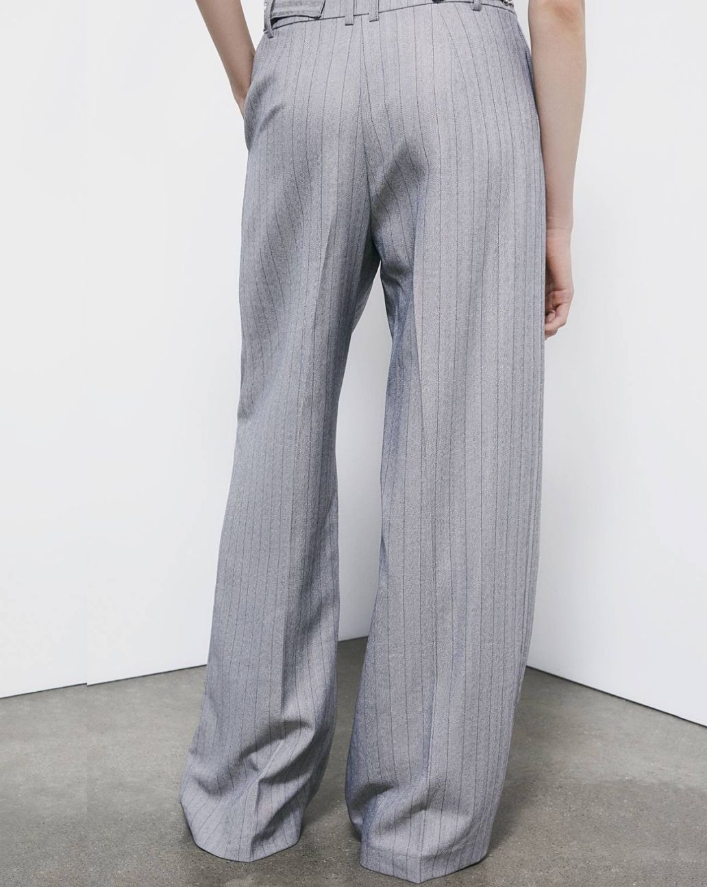 Patrizia Pepe wide leg trousers grijs met krijtstr