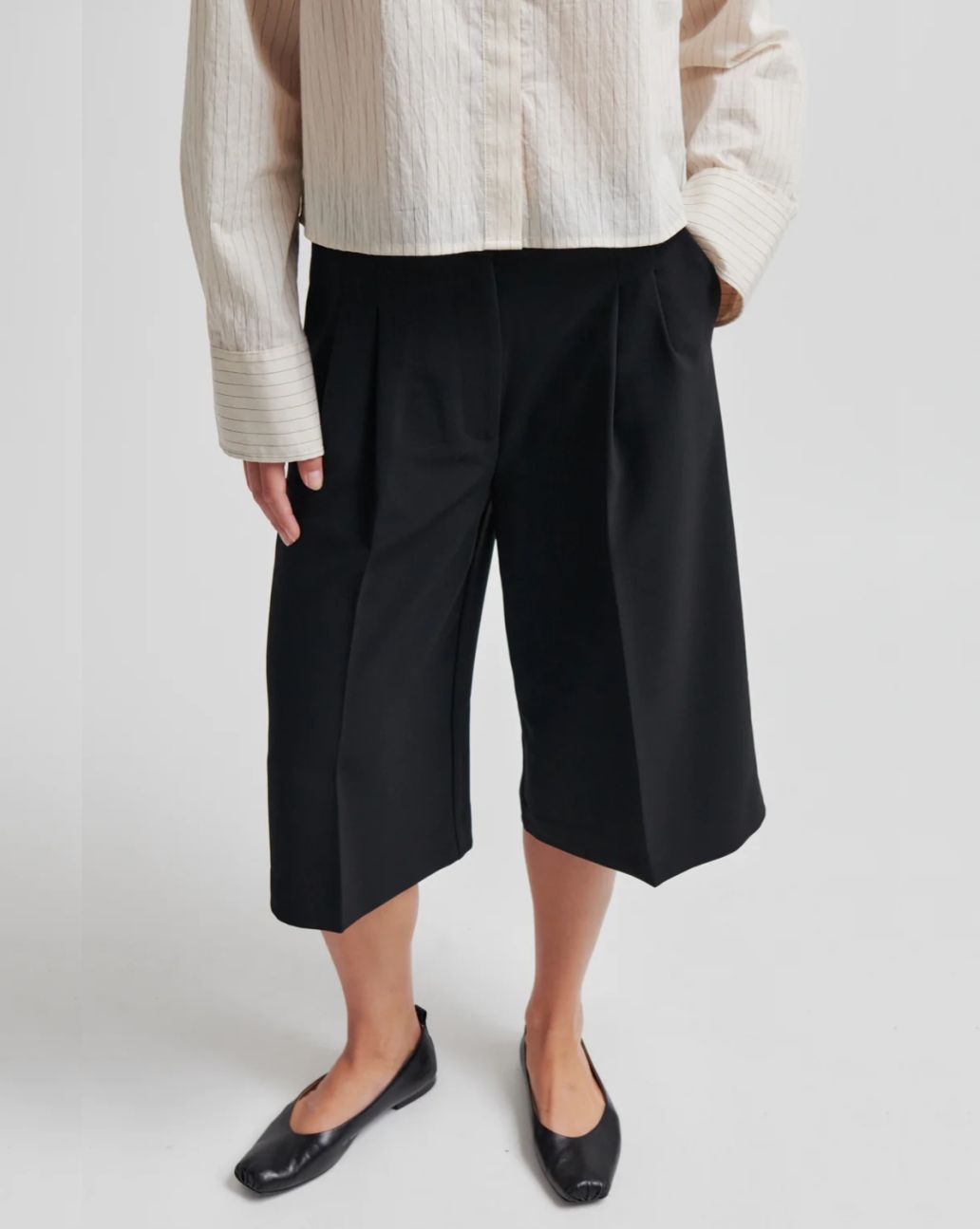 Second Female Flore Bermuda Shorts Zwart