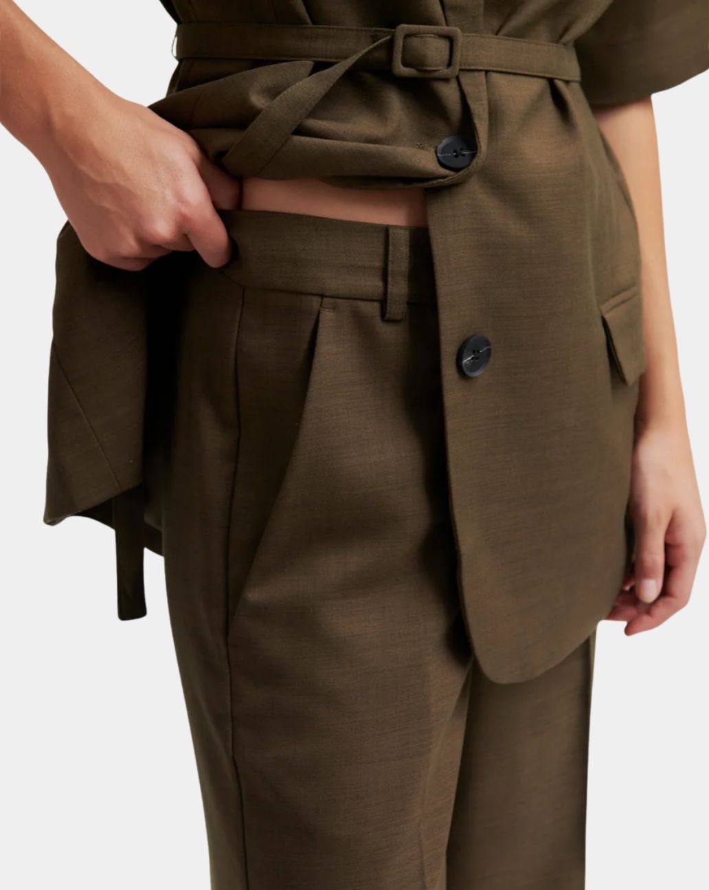 Second Female Sharo Long Shorts Canteen