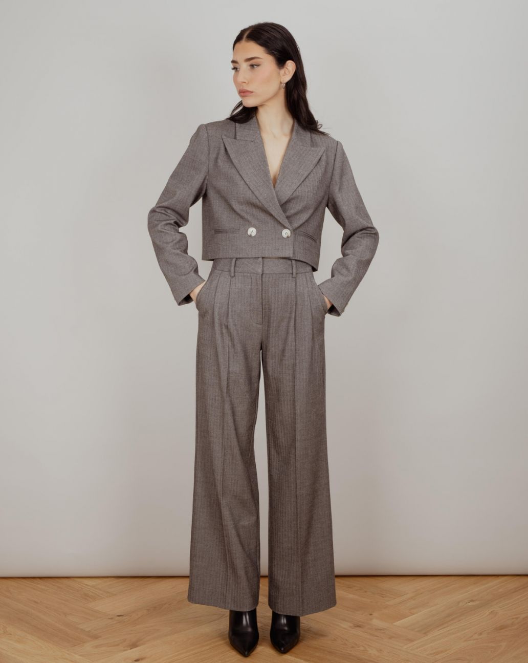 Urban Pioneers Cathrine Pants Dark Grey