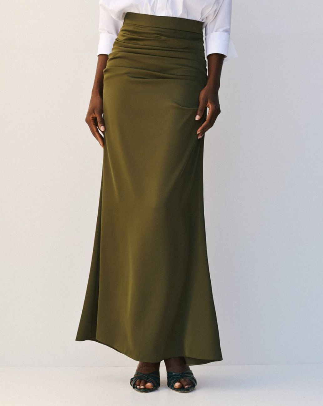 Access Maxi Satin Skirt Olive Rok

