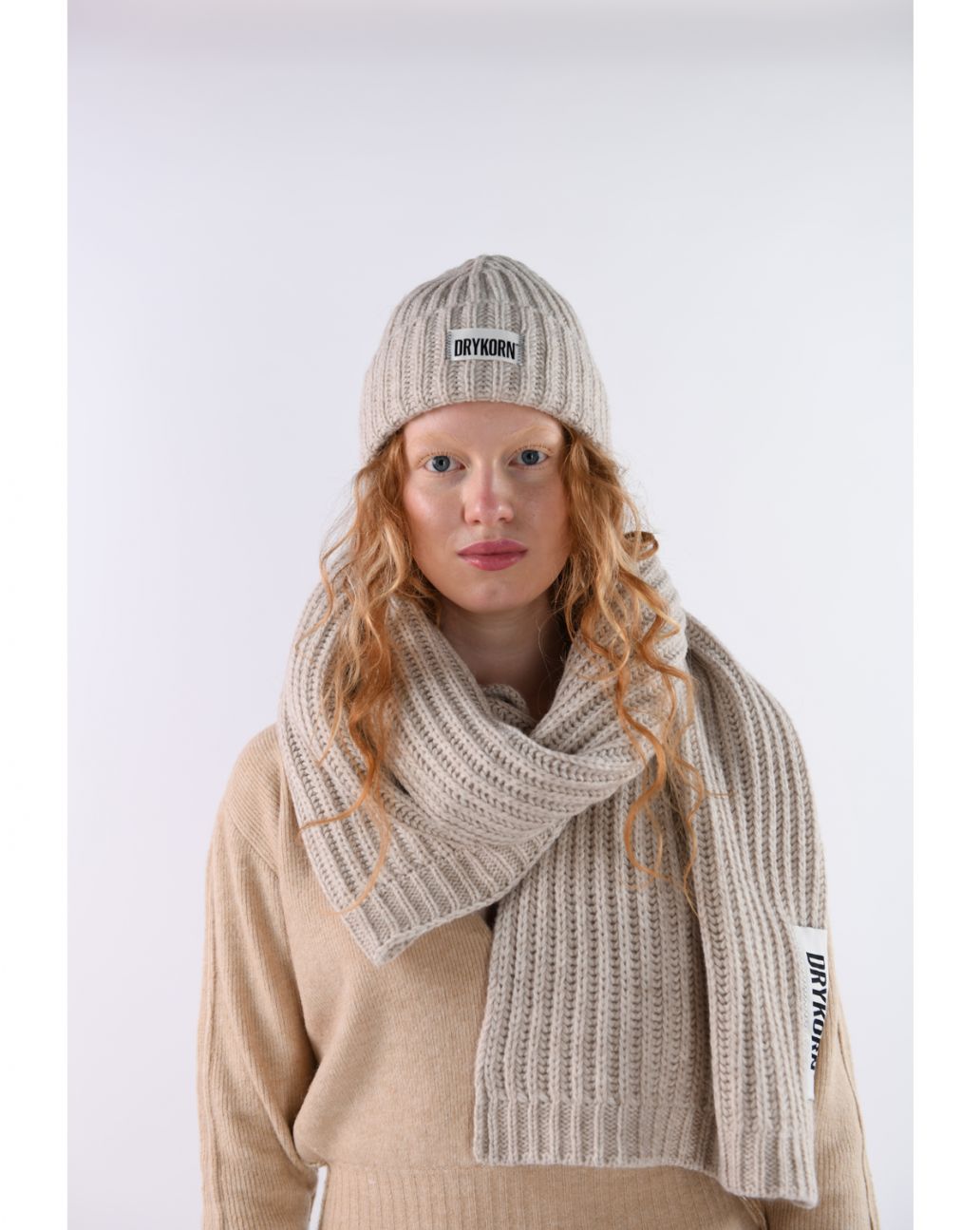 Drykorn Muts Eani Beige 1810