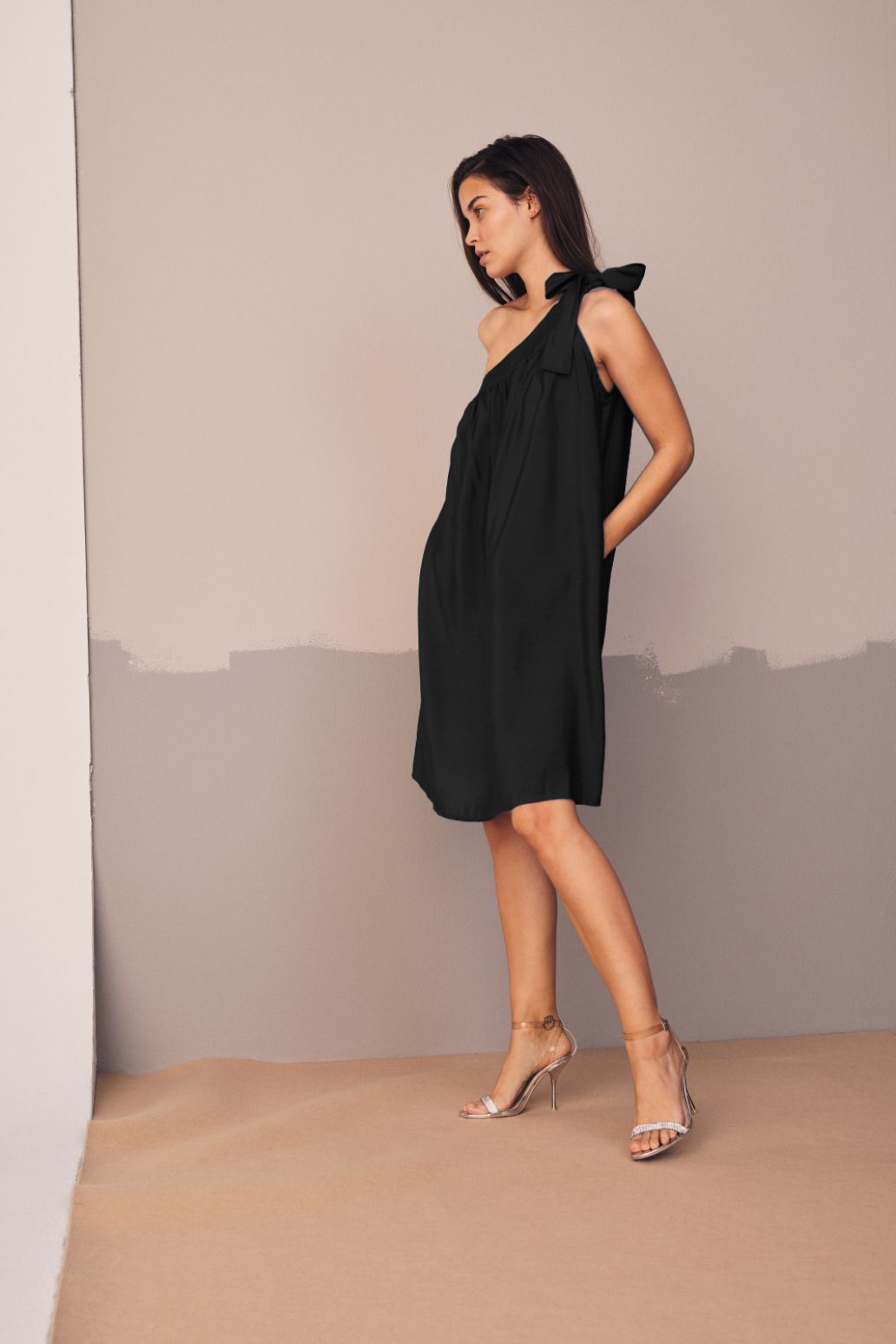 Co'Couture Callum Midi Dress Black