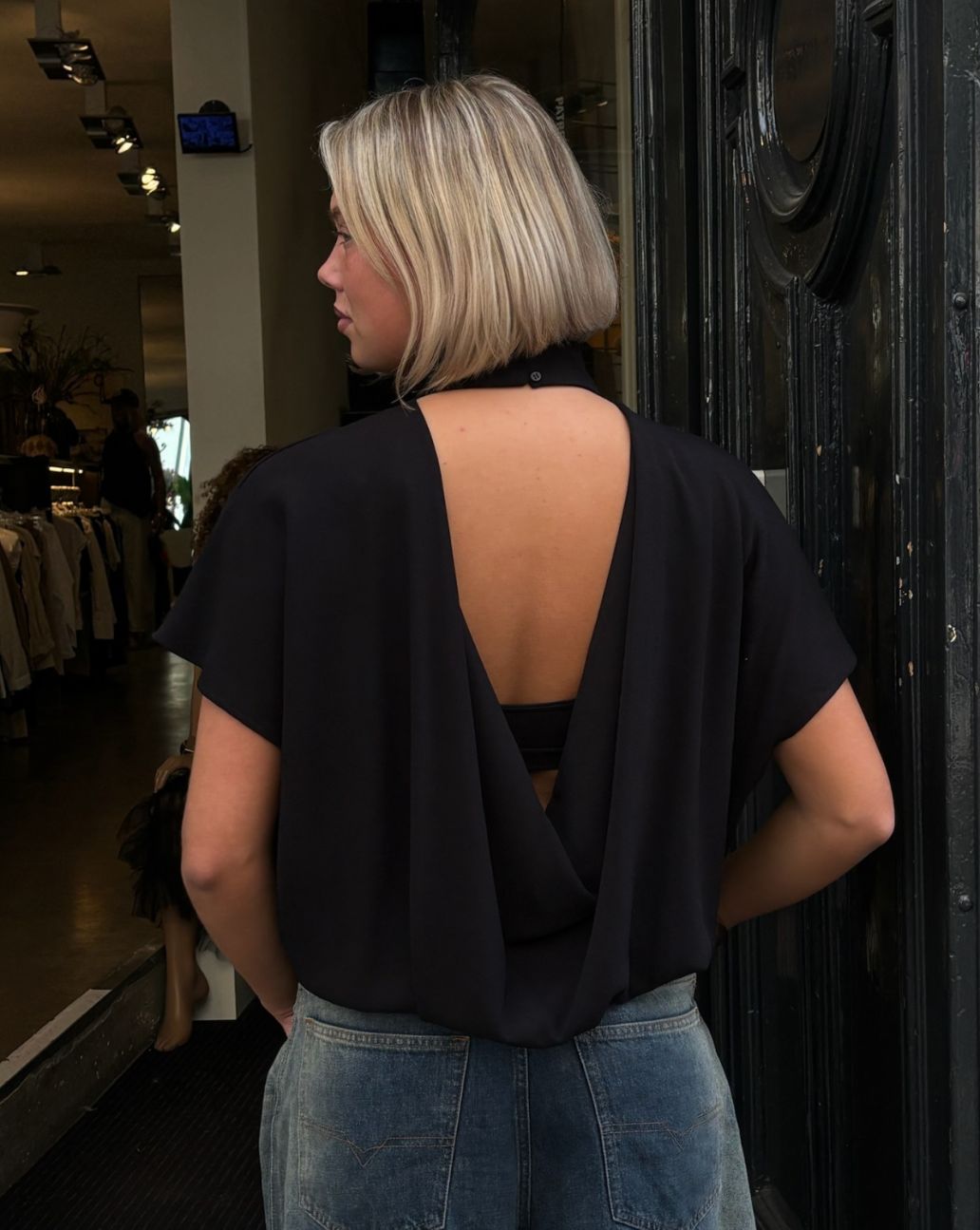 ELEH Top Nero zwarte top open rug