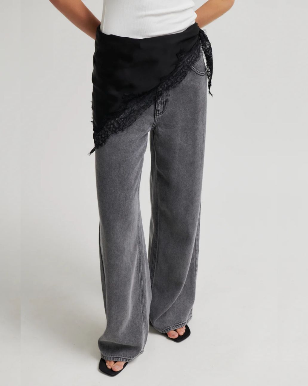 Second Female Lacia Scarf Black-O.S