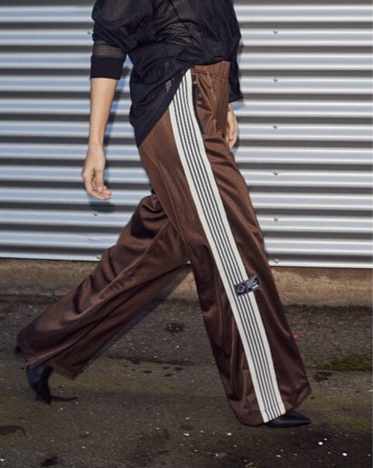 Haute L'Amitié Baggy Track Tall Pants Mocca online kopen bij LDH